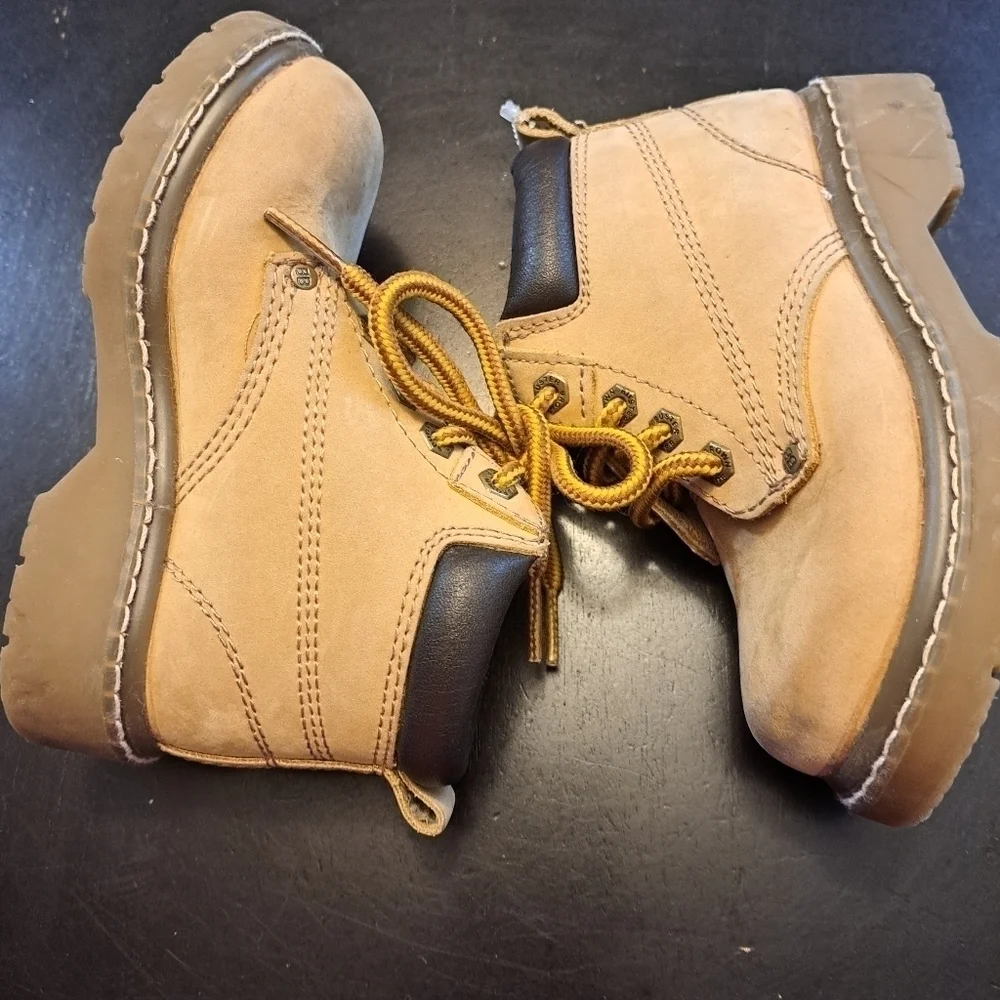 Buster Brown Boys Utility Boots Size 8 1/2